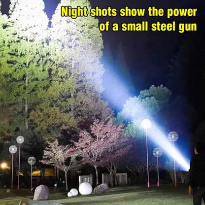 Mini lampe de poche allemande à trois yeux