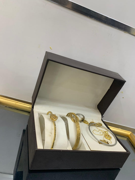 Coffret Bijoux Femme – Ensemble Élégant Doré & Argenté