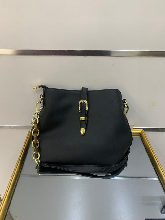 Sac à Bandoulière Élégant – Boucle Dorée & Chaîne Luxe