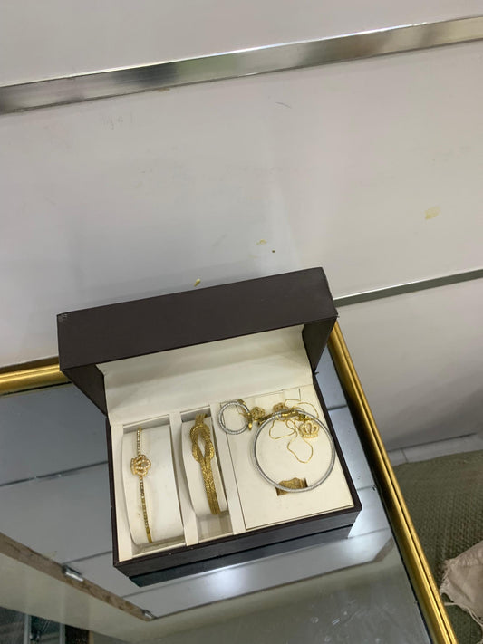 Coffret Parure Royale – 5 Pièces (Or & Argent)