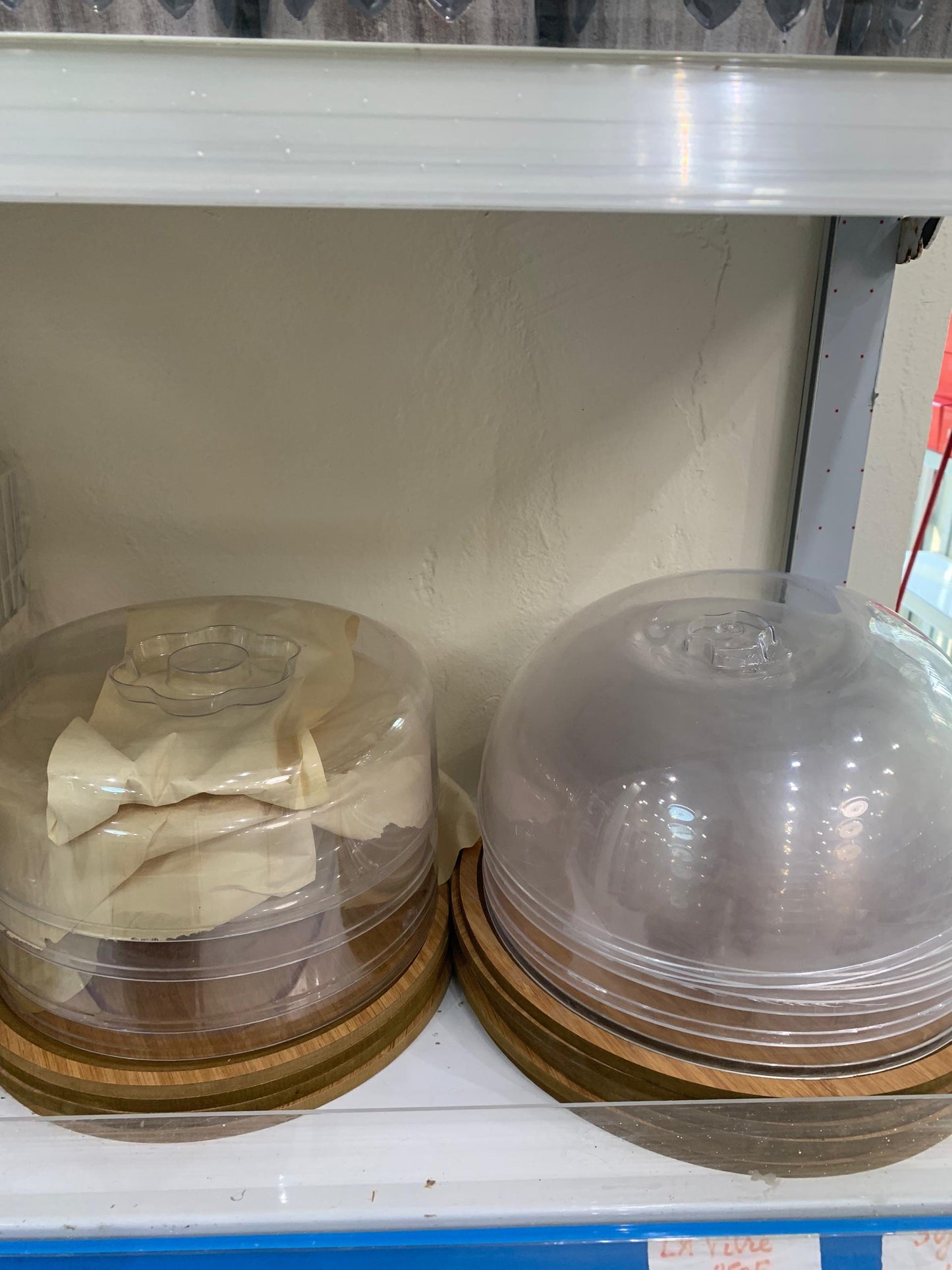 Plateau à Gâteau avec Couvercle Transparent – Effet Bois Naturel