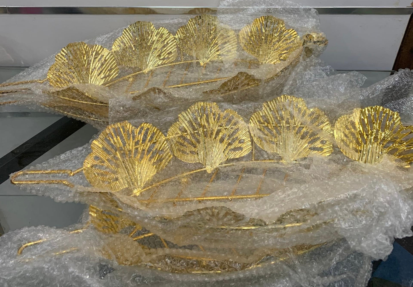 Plateau Décoratif Feuille Dorée – Design Luxe